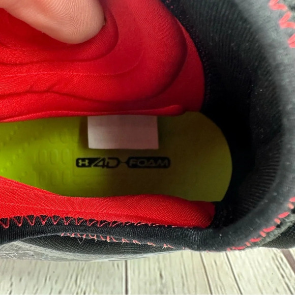 Under Armour UA football Cleats spotlight Lux MC 2.0 black and red size 14 - Picture 9 of 14